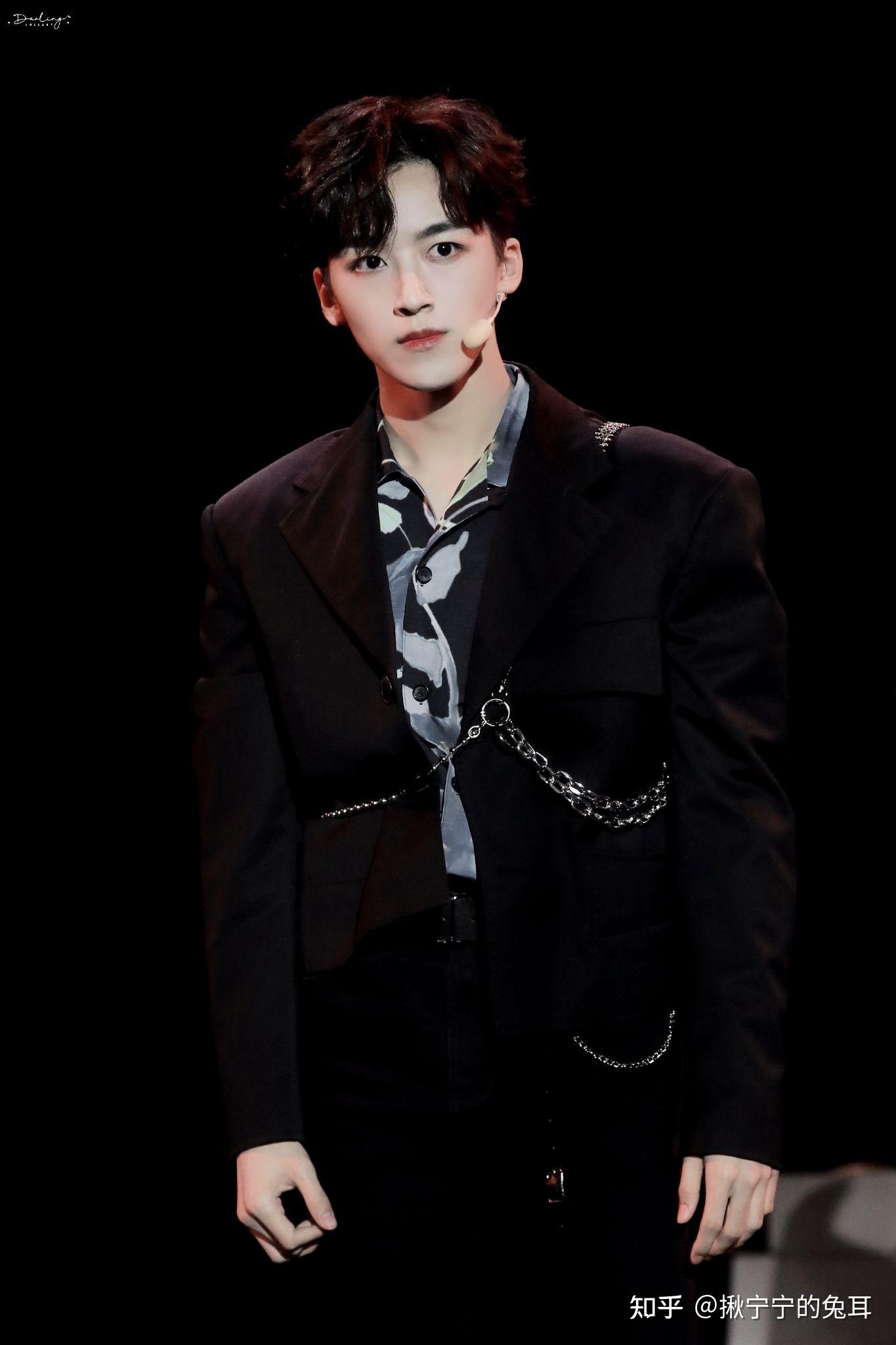 何洛洛有那些惊艳的瞬间或照片