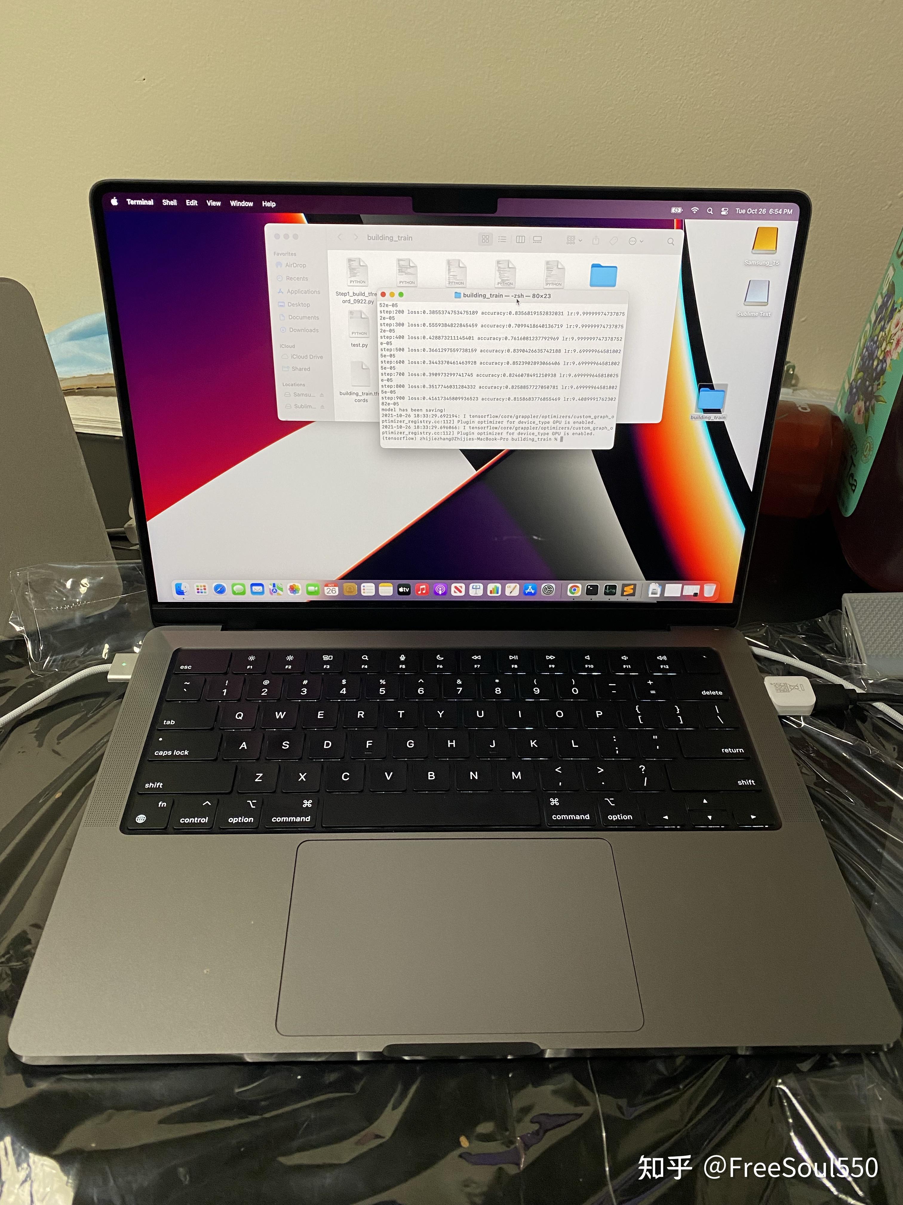 带刘海屏的macbookpro2021实际上手感受如何