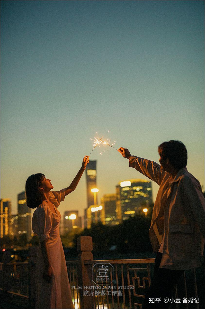 夜景婚纱照这样拍真的太美了吧啊