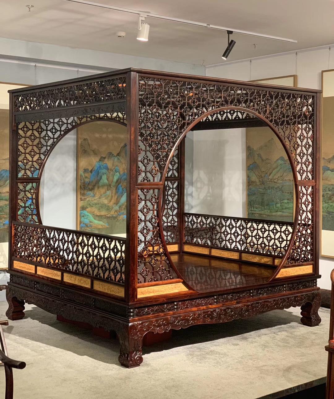 风情万种的月洞式架子床