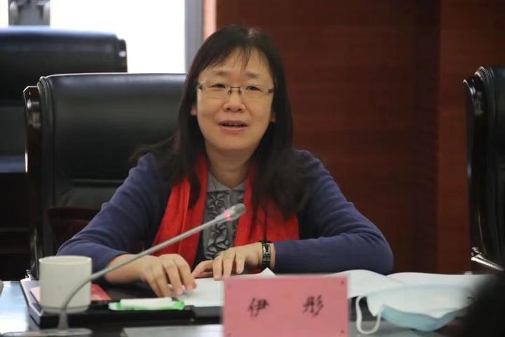 全国人大代表伊彤依法维护医务人员权益有力量有温度