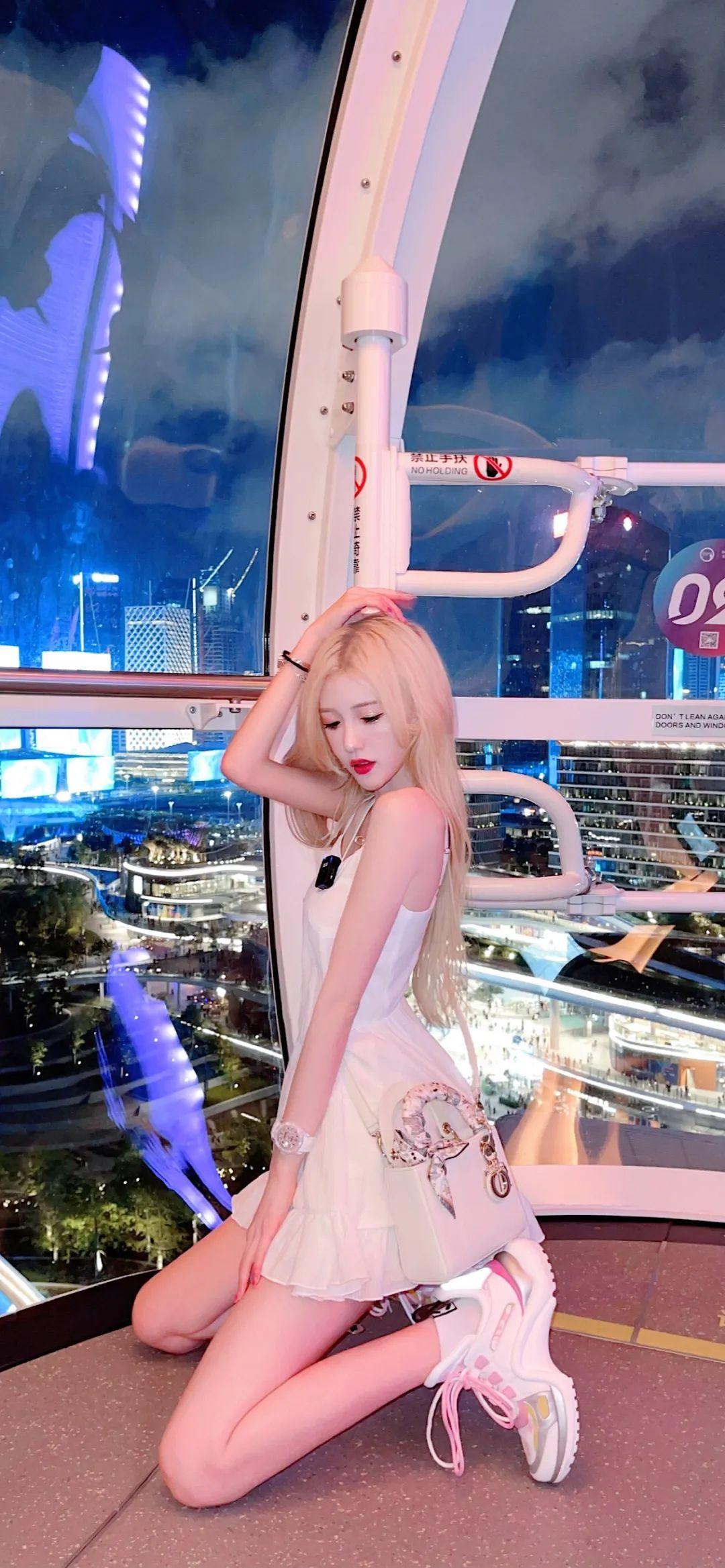 有没有类似于这种性感但不骚的壁纸