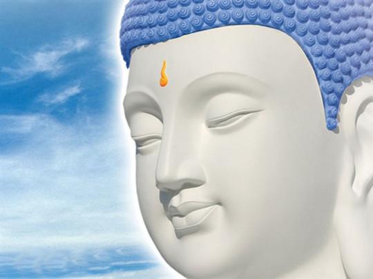 画中只有耶稣的头上带光圈,因为他是神,来到人间是为了给他的弟子们讲