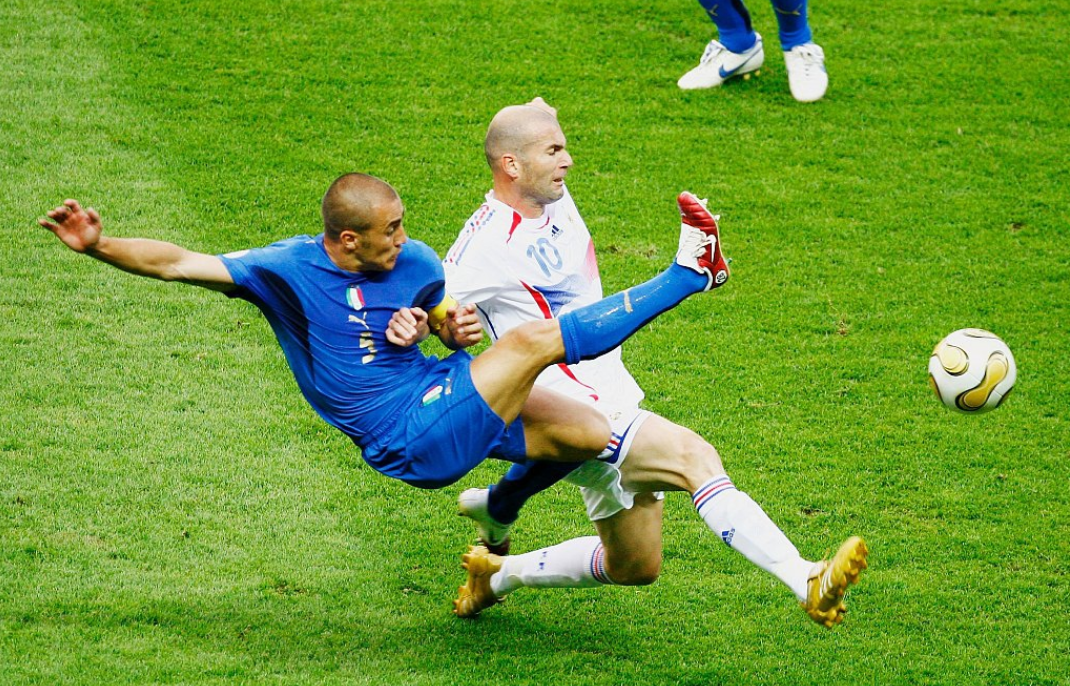 不懂就问足球里的球王踢法到底是什么意思