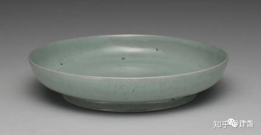 北宋 汝窯 稜花 青磁盤 中国古玩 665 北宋 汝窯 稜花 青磁盤 中国古玩 665