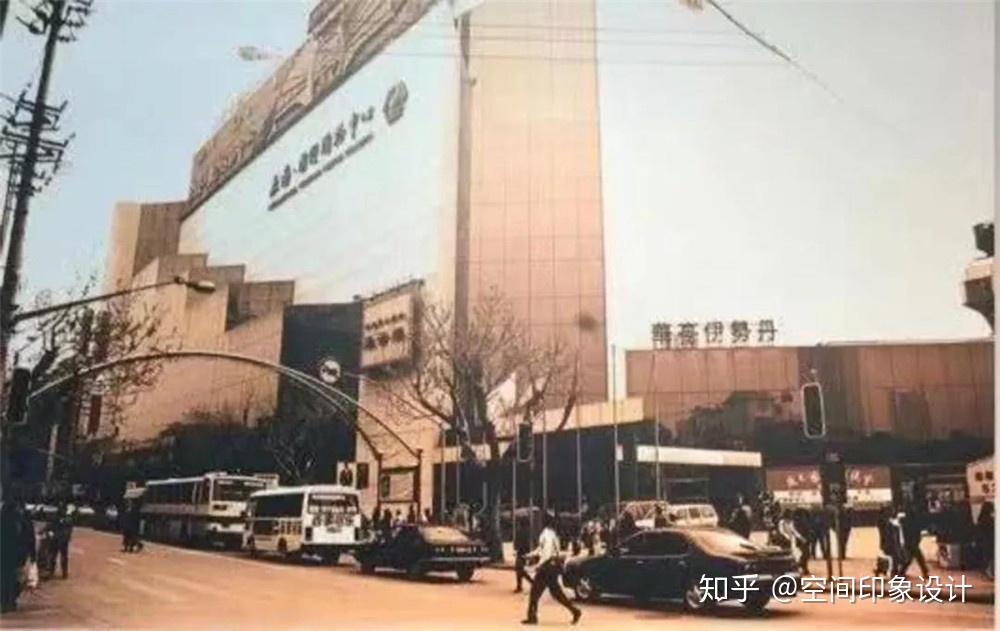 魔都潮人打卡地策展式零售空间「TX淮海」商场设计! - 知乎