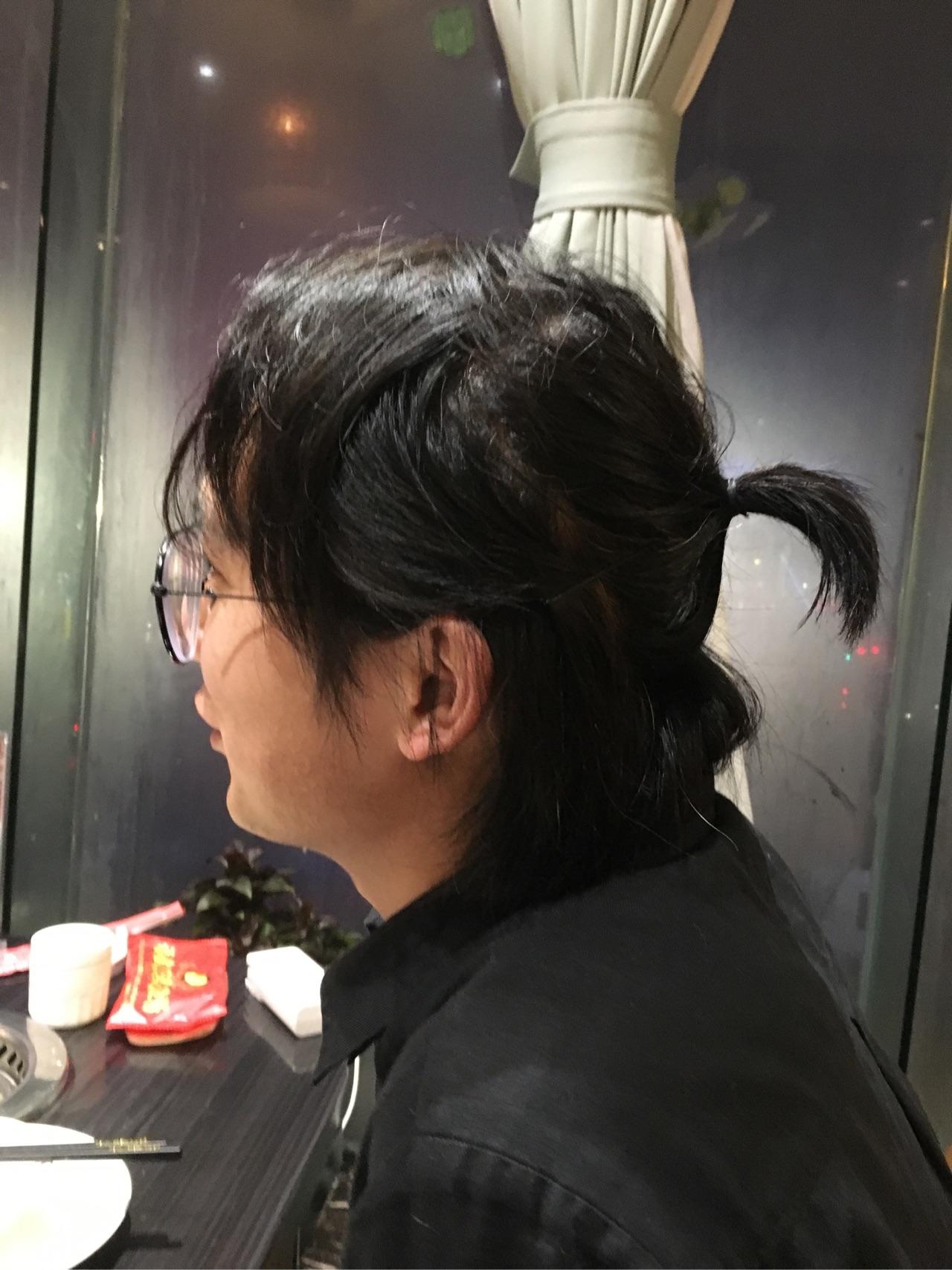 男生留长发怎么打理过渡期的发型