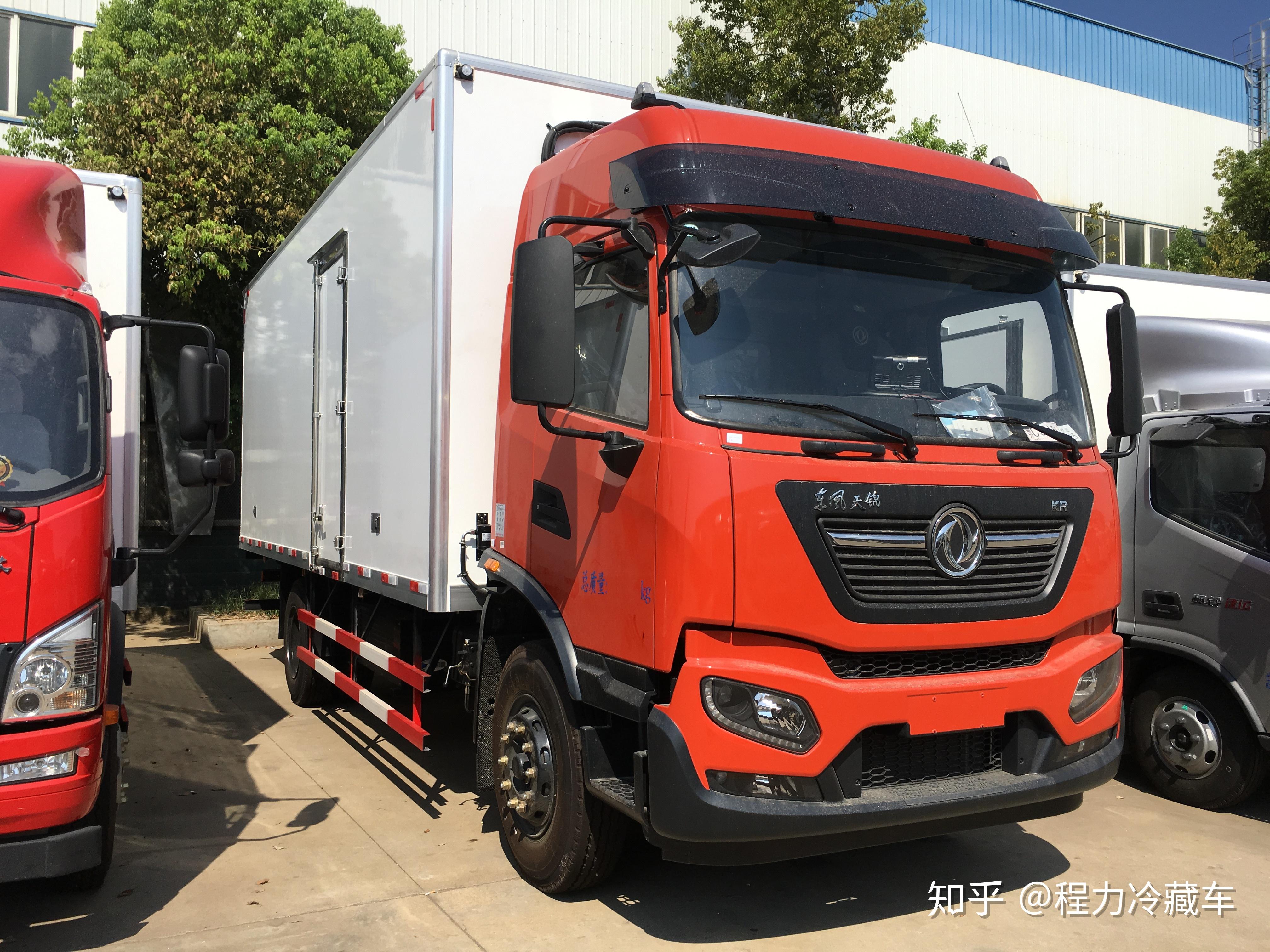 东风天锦kr230kr245冷藏车68米货厢