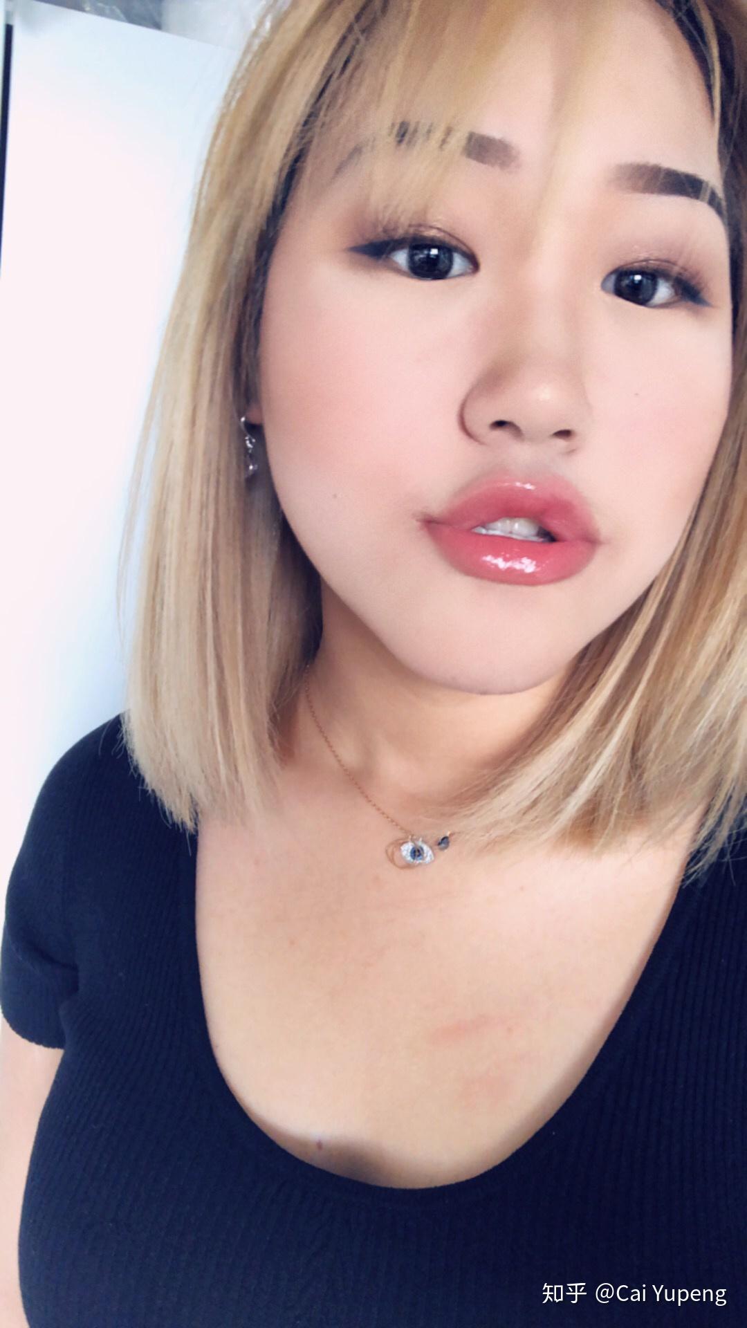 求拯救内双肿眼泡女大学生的眼影