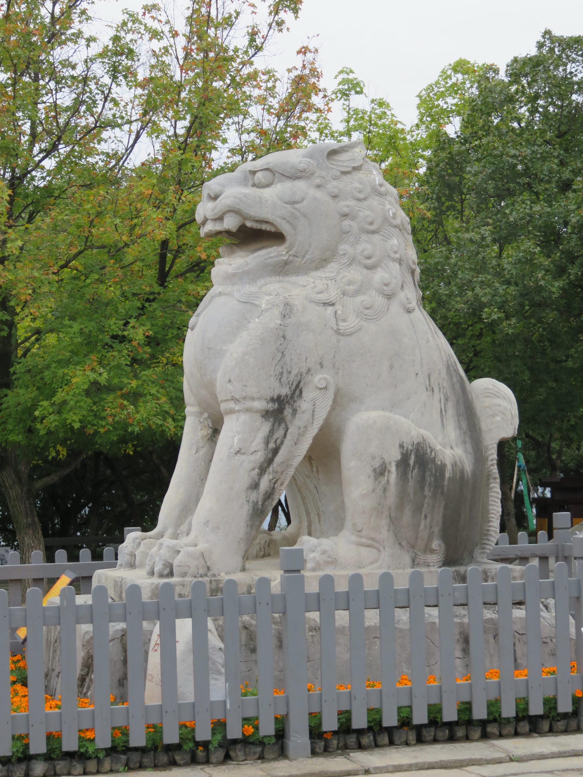 图说西安行三唐乾陵之守护的石狮