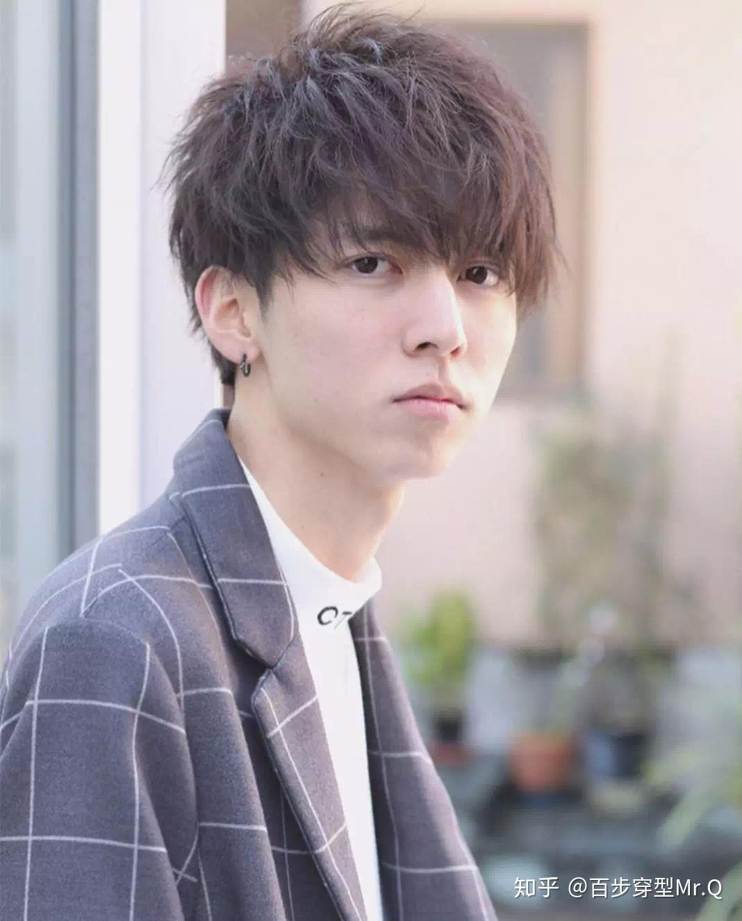 日式男生中发发型 - 知乎