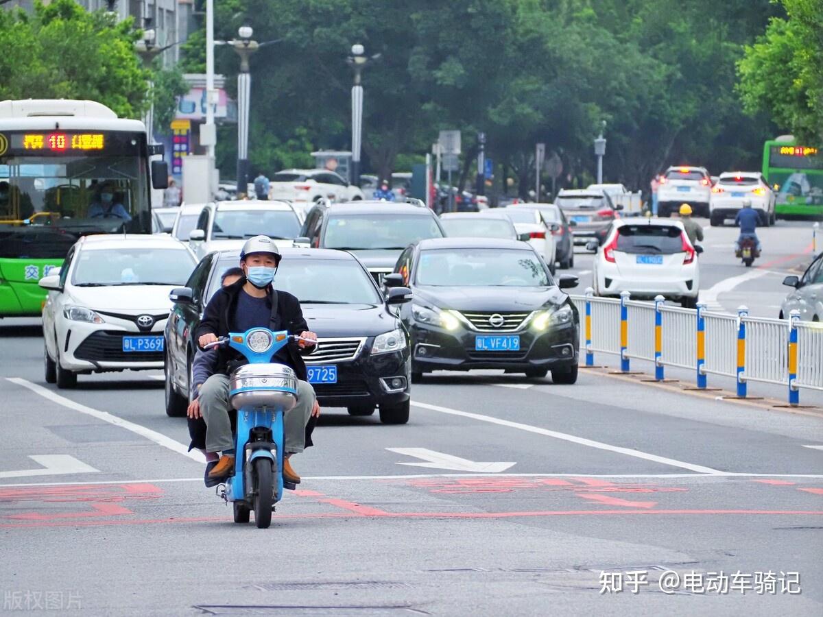 電動車上路不再低門檻除上牌外還有3樣必須帶車主要注意