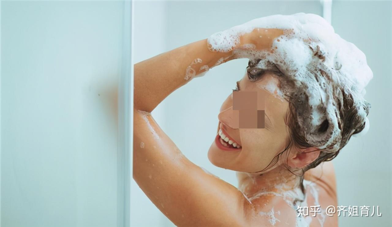 孕期搓澡会把孩子"搓下来"?孕妈洗澡有讲究,这些部位莫乱搓
