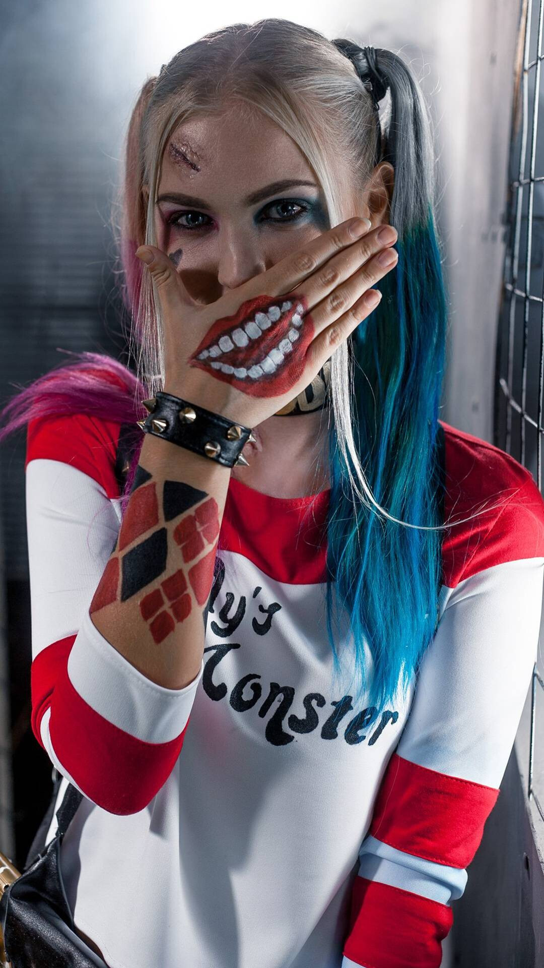 有哪些好看的毒液或者小丑女的图吗