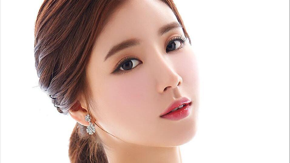 自体脂肪填充面部改善凹陷脸美丽年轻态