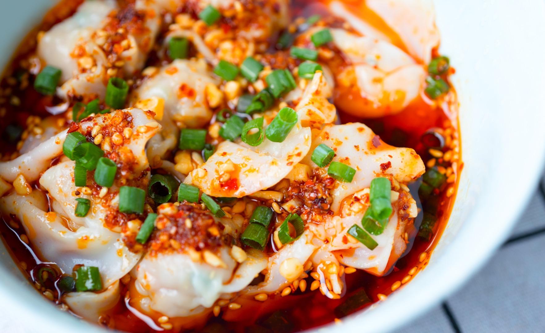 这碗"红油抄手"深夜慎点,我怕你把持不住! - 知乎