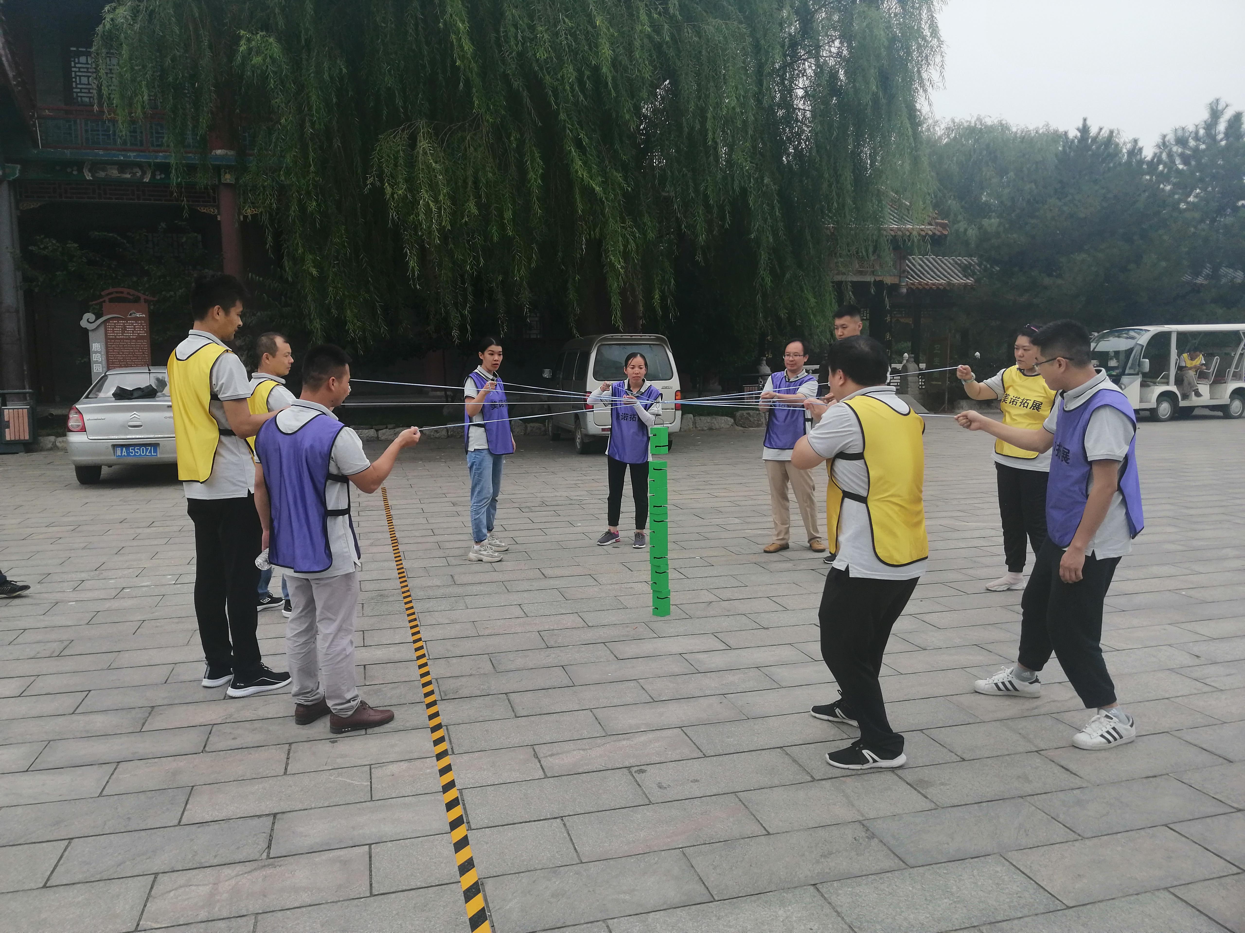 石家庄团建拓展培训项目:合力筑塔——团结一心、通力合作、不断突破向上 - 知乎