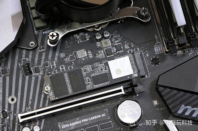 读取近35gbs旗舰产品xpg威龙sx8200pro价格1gb才一块