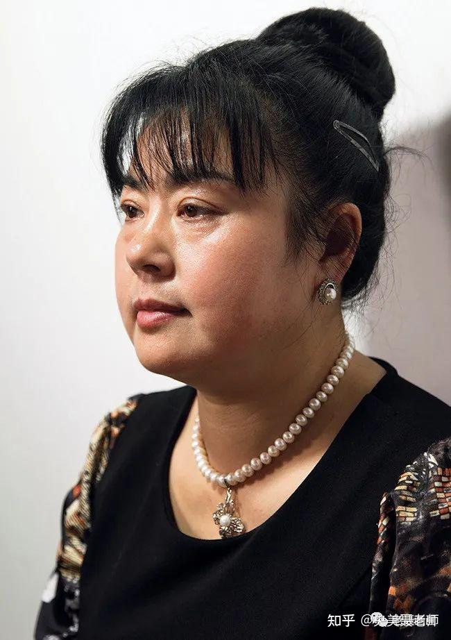 素描女中年肖像步骤图25集