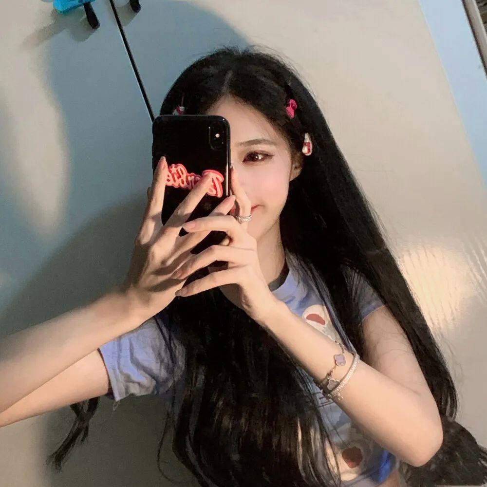 有哪些女孩子用起来很酷的微信头像