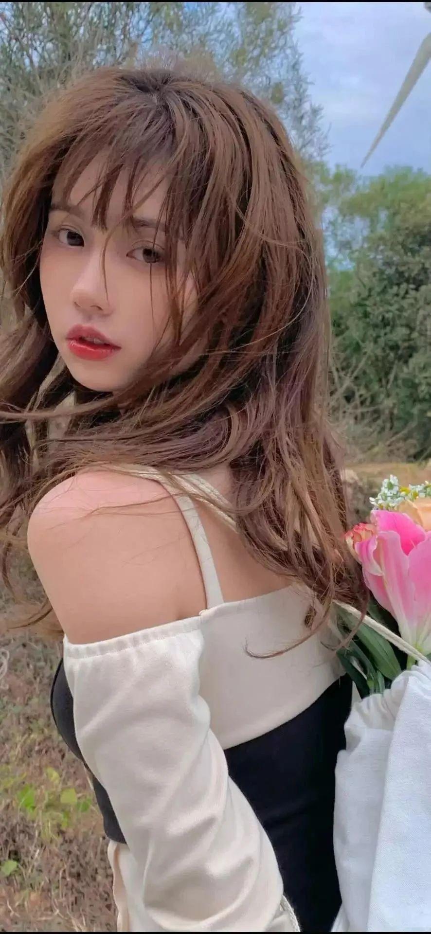 有什么可以当壁纸的高清美女图片吗?手机壁纸? - 知乎