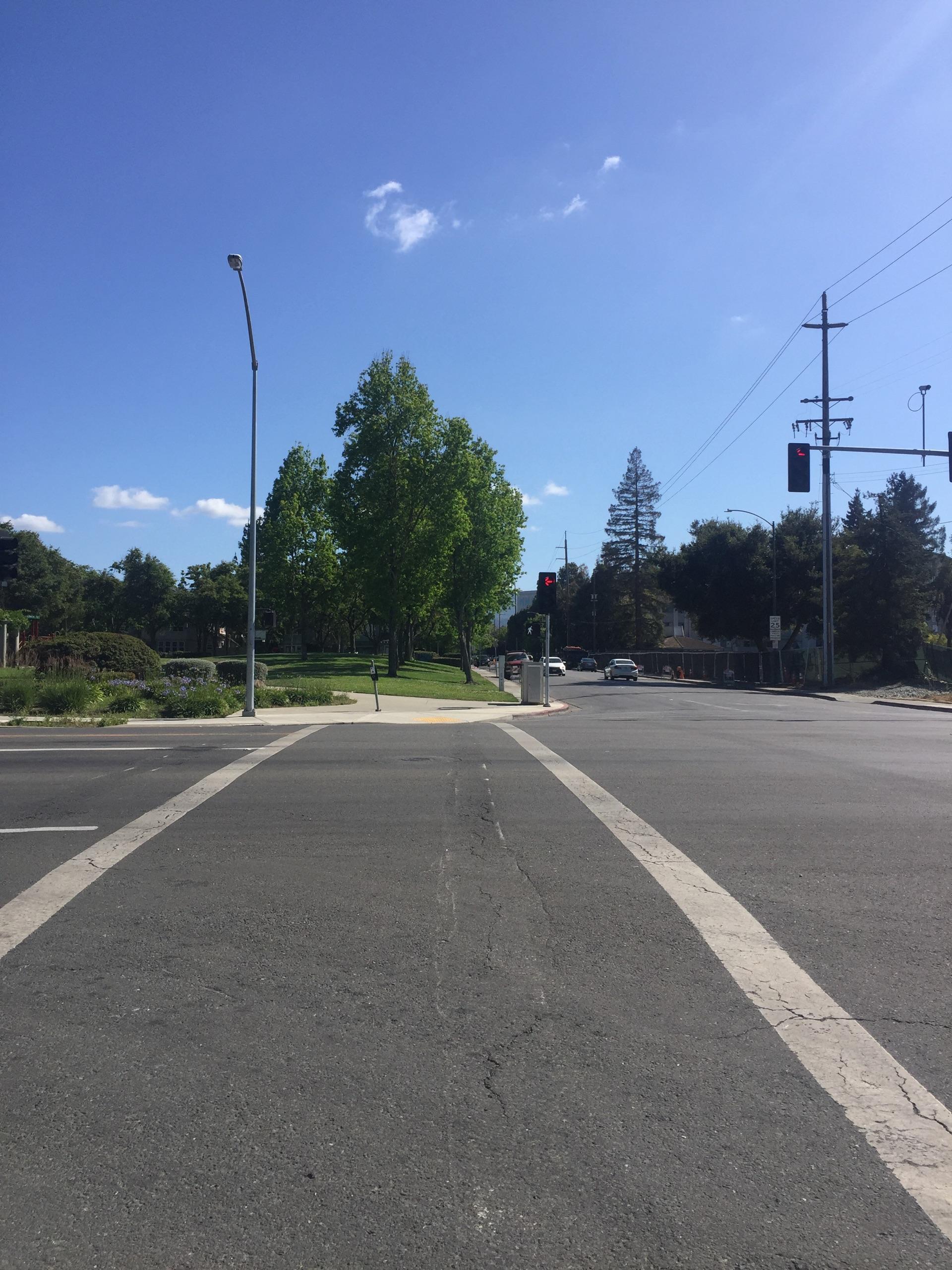 过马路时信号灯按钮有用吗? ? - 知乎