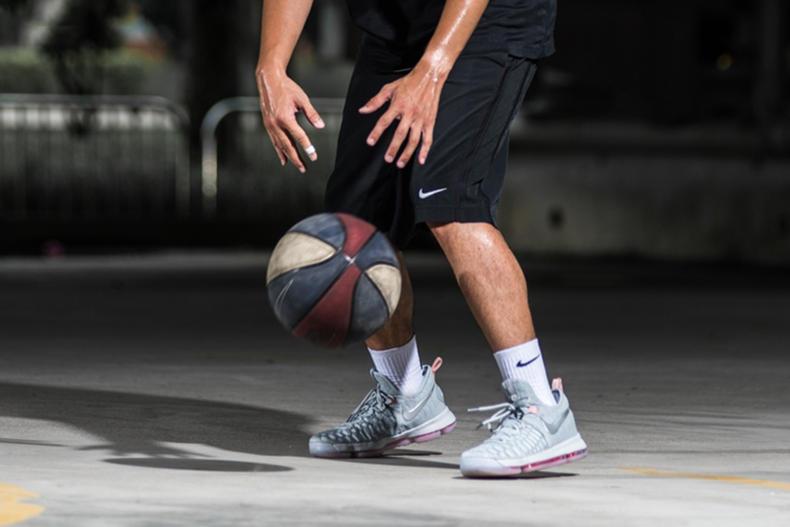 窄脚低足弓极致包裹实战篮球鞋