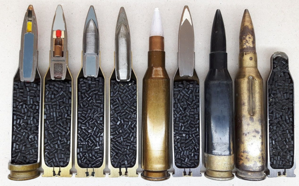 爆破弹,杀伤爆破弹(这3种俗称榴弹)以及混凝土破坏弹,穿甲弹,破甲弹