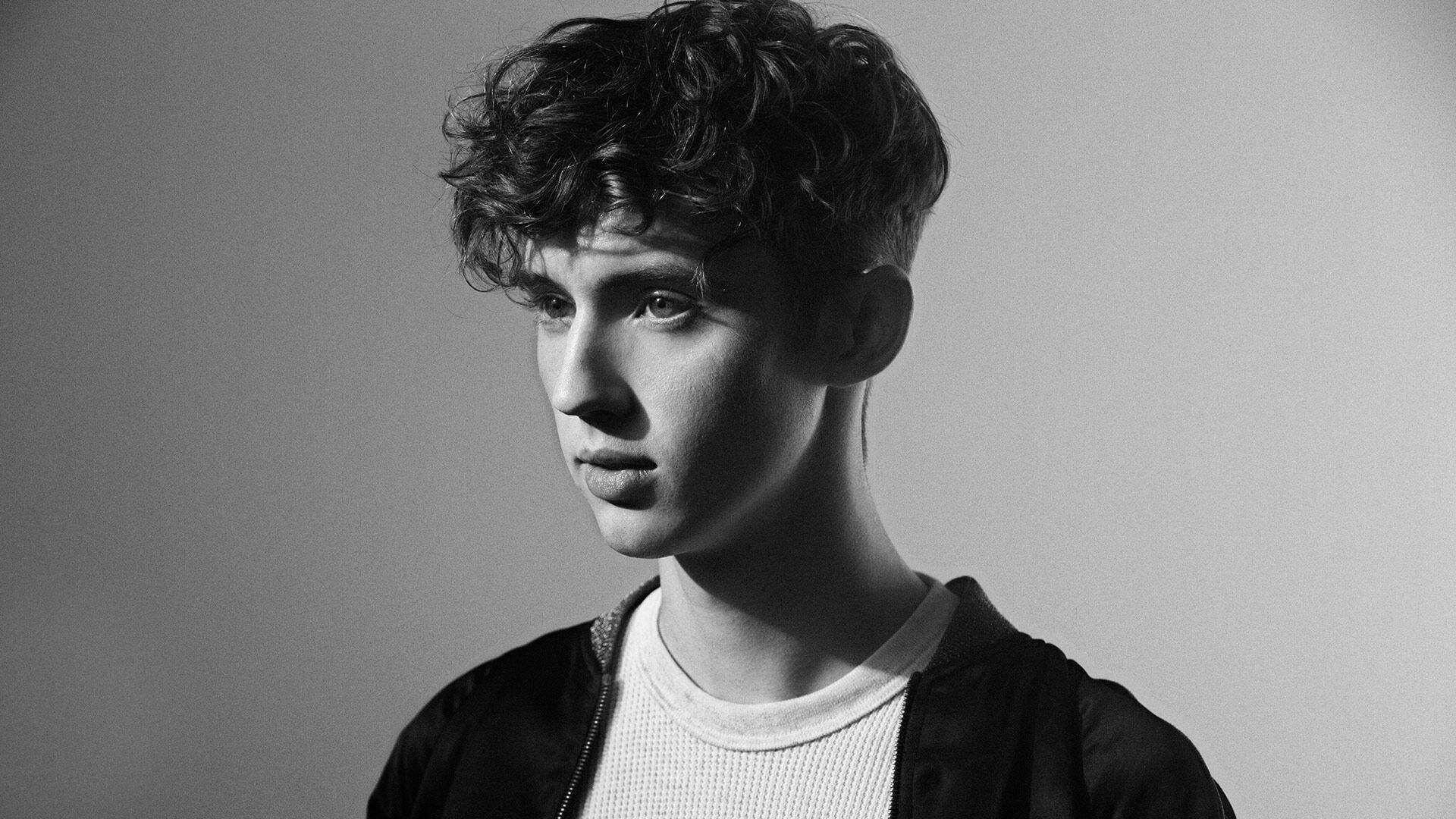 戳爷有哪些适合当头像的照片