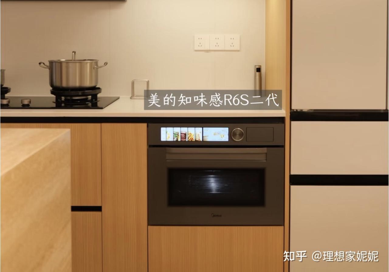 真实多功能体验|厨房效率差距原来这么大!蒸鱼、烤鸡、焗饭实测,微蒸烤一体机到底值不值