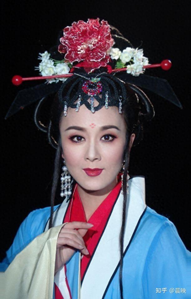 戏与远方 一一记梅花奖得主,安徽省黄梅戏剧院国家一级演员孙娟