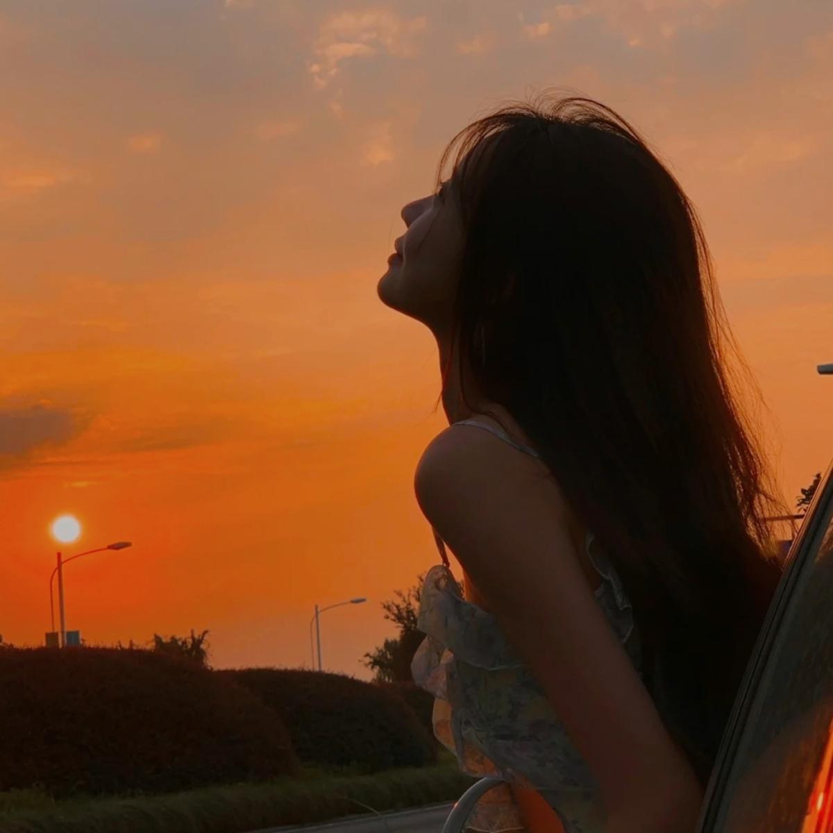 有没有超级好看的女生头像? - 知乎