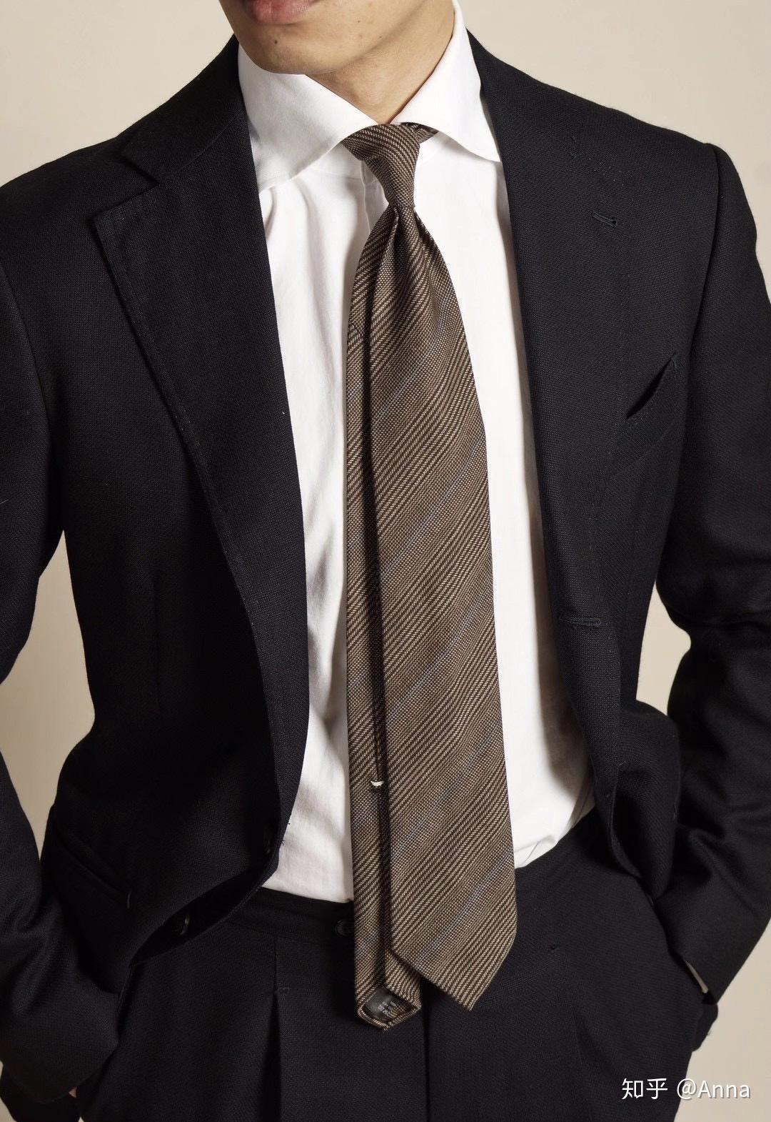 深蓝色正装,接近黑色,白色衬衣,配什么颜色领带啊? - 知乎