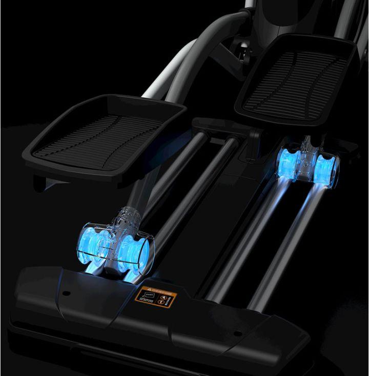 不出意外,大家每天打开短视频,都能刷到刘畊宏的"本草纲目毽子操"