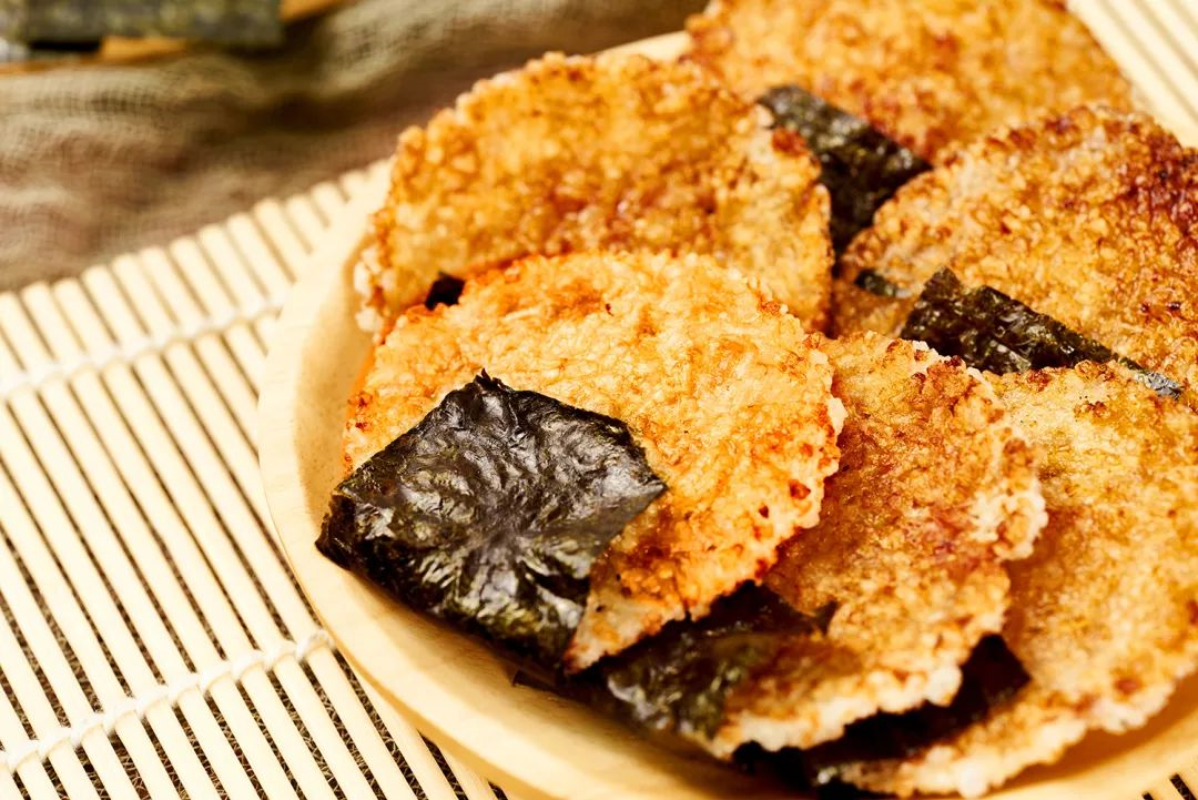 剩饭不要扔简单几步变身日式仙贝满口香脆人人爱