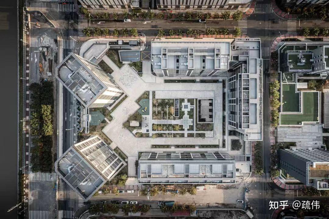 浦江海德，占据前滩九宫格珍贵席位，270°瞰江，公园环绕，近取滨江静谧栖居，远眺前滩城市天际。格力地产诚邀“日清设计”“gillespies ...