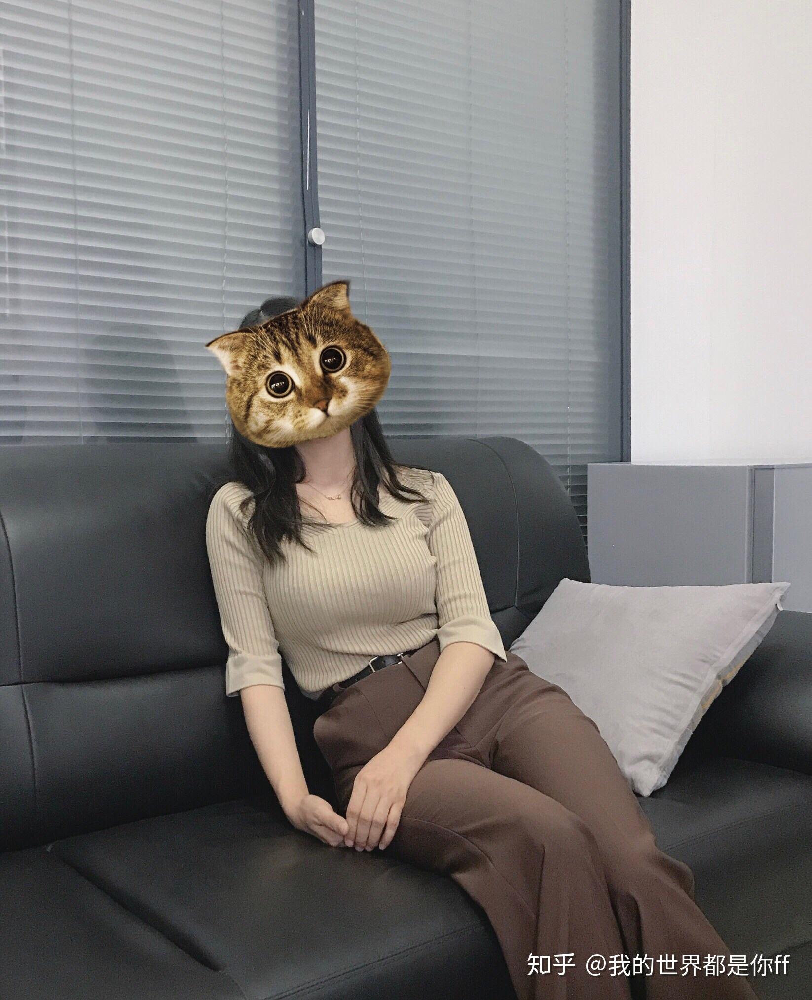 大胸妹子怎么穿衣服搭配