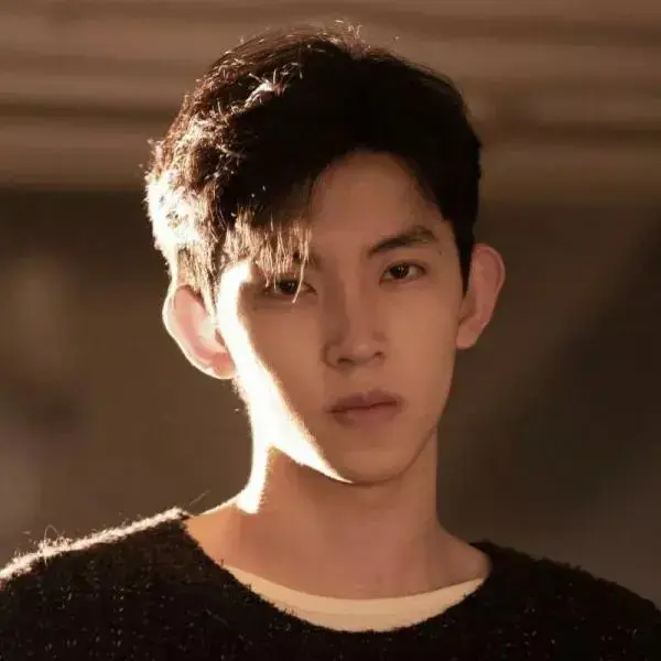 有哪些适合青年男生的头像呢