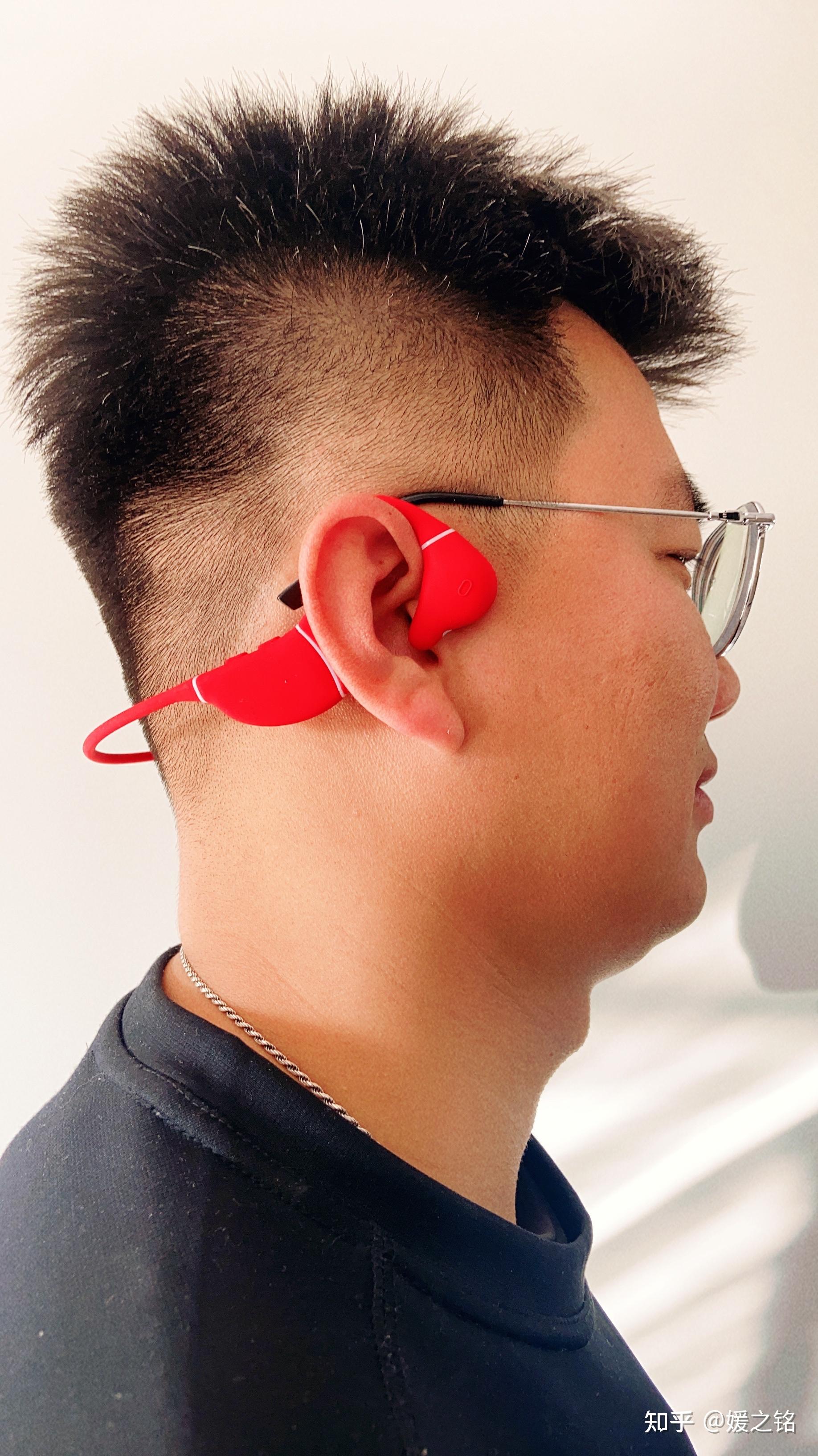 南卡runnerpro2骨传导耳机中的爱马仕舒适贴耳的耳机