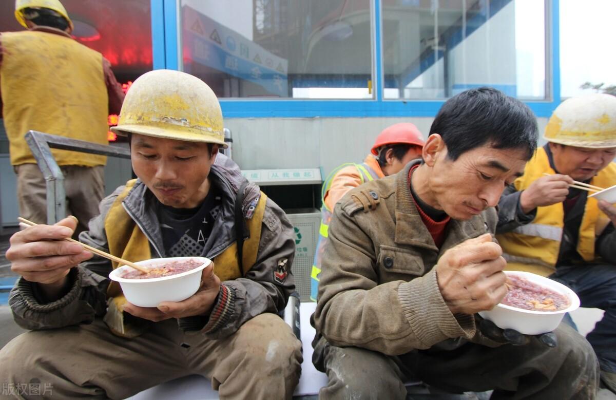 明天要進工地項目部了,自己對工地一點都不瞭解,有沒有大哥能給講講該