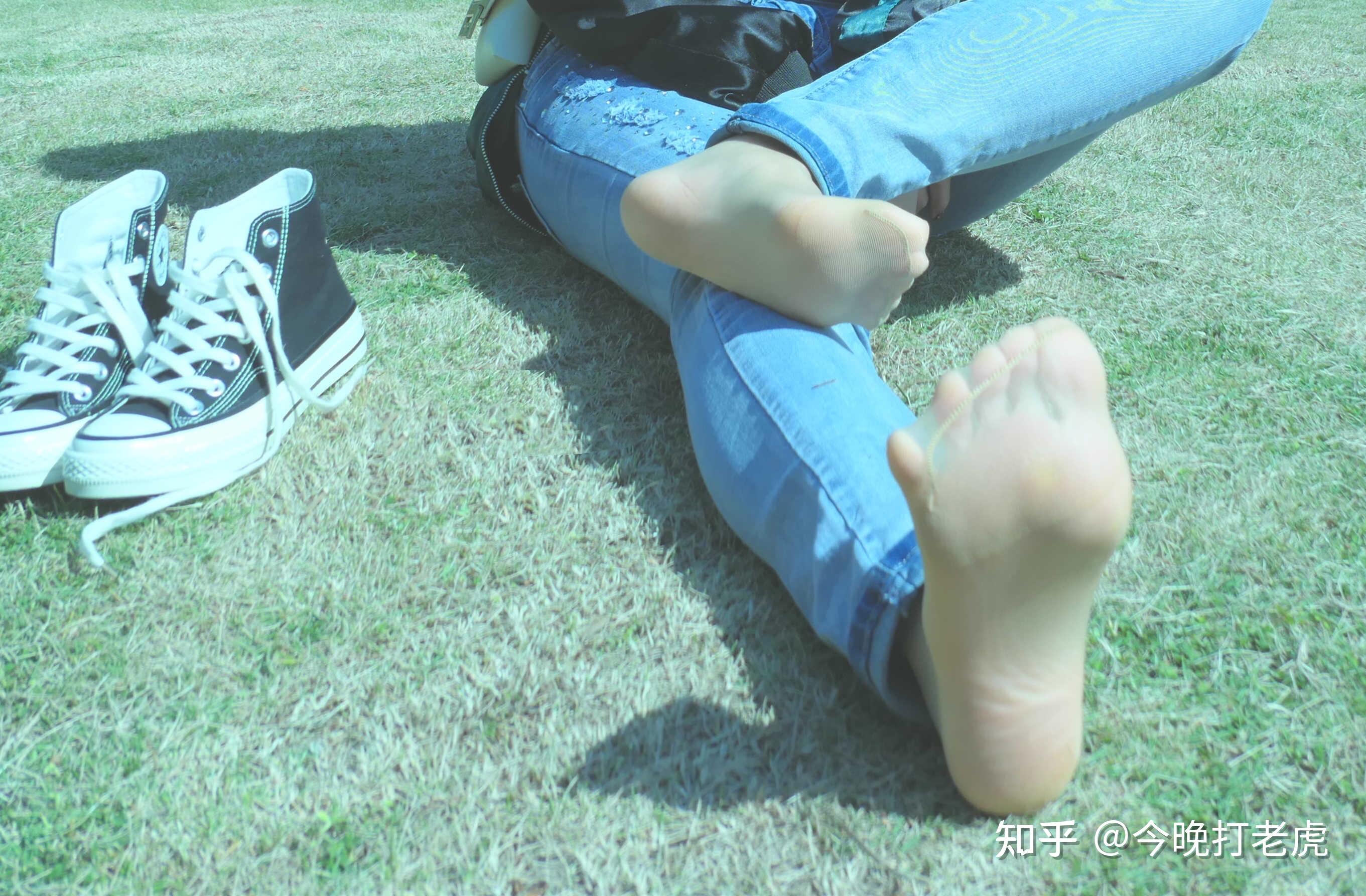 说说女生脚大是一种怎样的体验? - 知乎