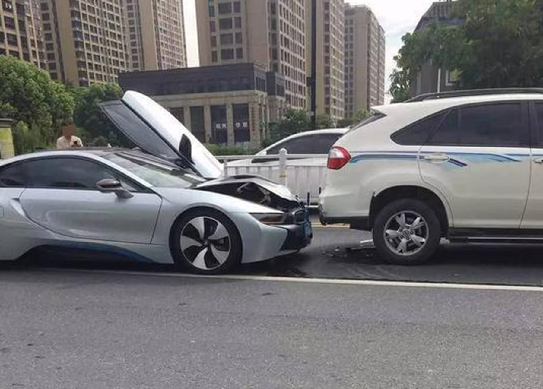 车损险怎么计算价格(到底要不要购买车损险)插图(5)