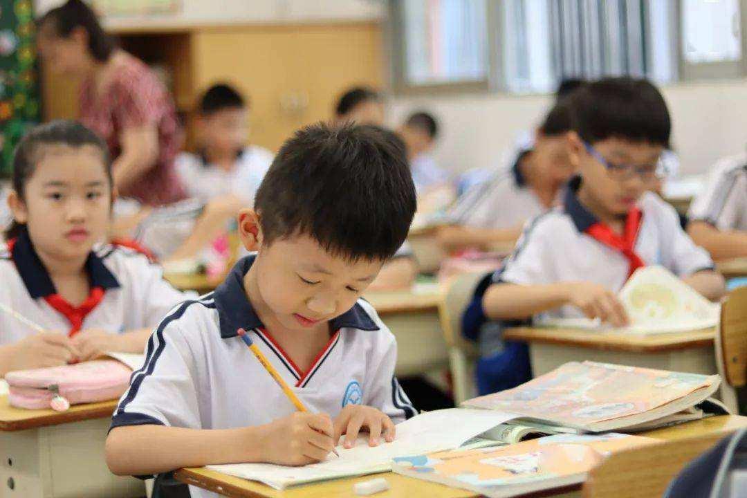 小学生家长们,别等孩子上了初中再看这条内容,到时就晚了! - 知乎
