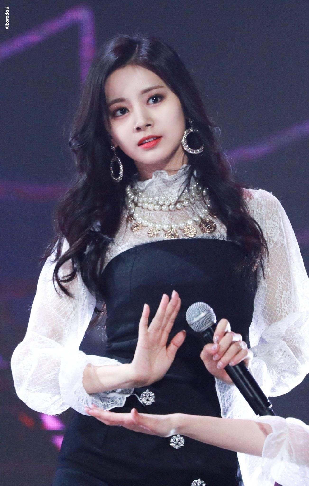 red velvet裴珠泫好看还是twice周子瑜好看啊? - 知乎