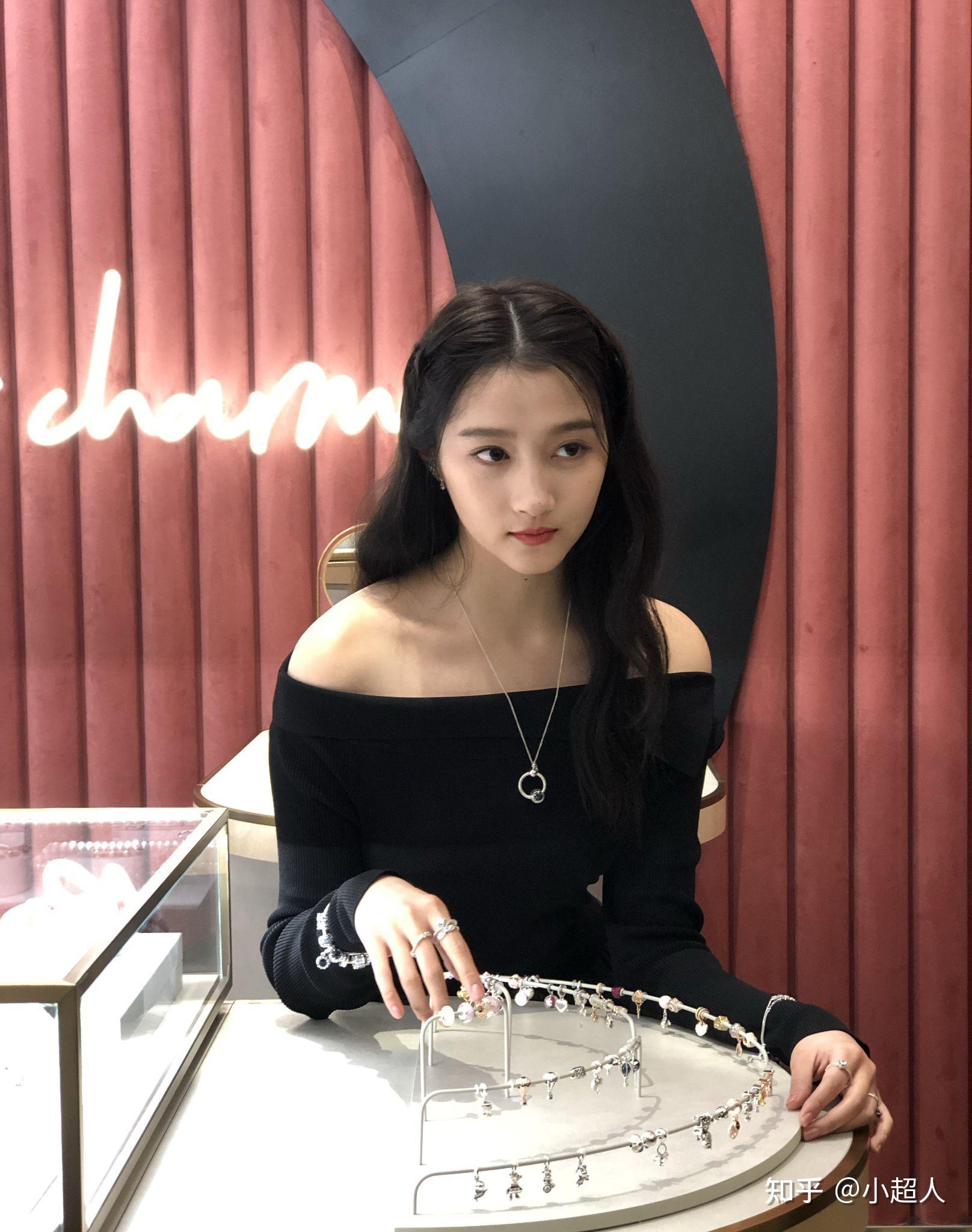 你为什么喜欢关晓彤?你是怎么成为甜筒的? - 知乎