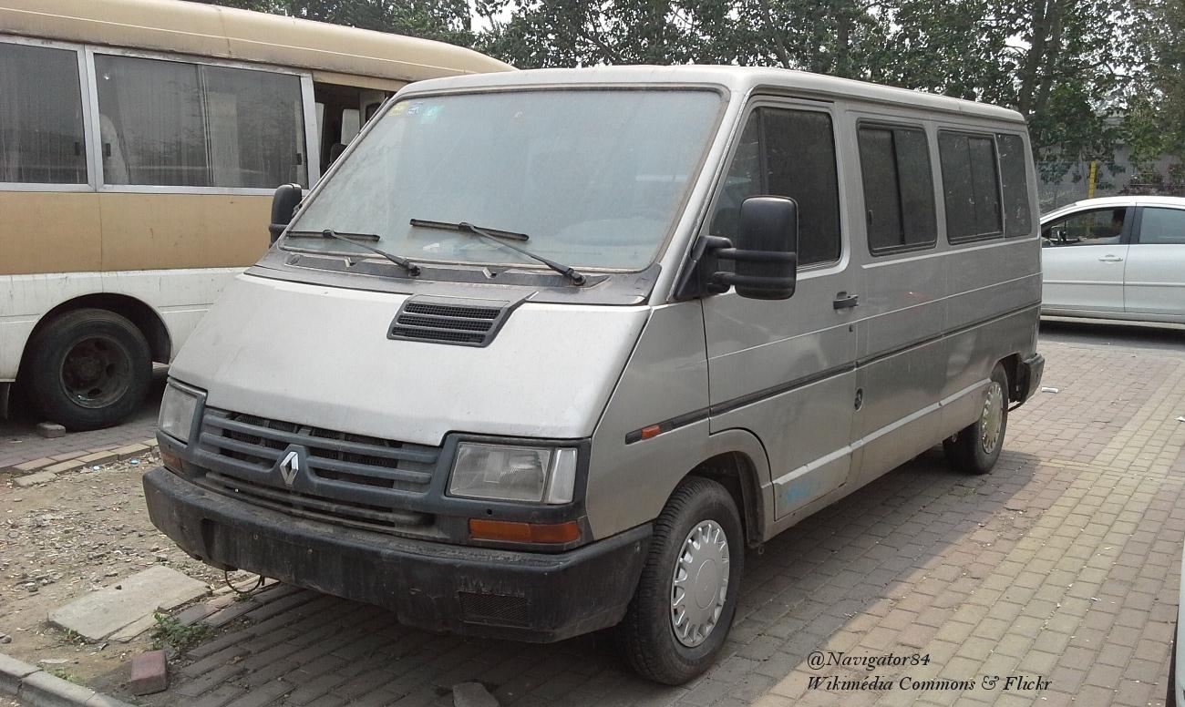 和三江航天集团投了9800万美元组建"三江雷诺",生产过商用车"塔菲克"