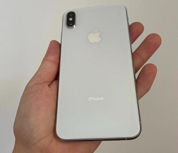 国行iPhone竟是美版翻新机？网友：华强北出品，小白最喜欢！ - 知乎