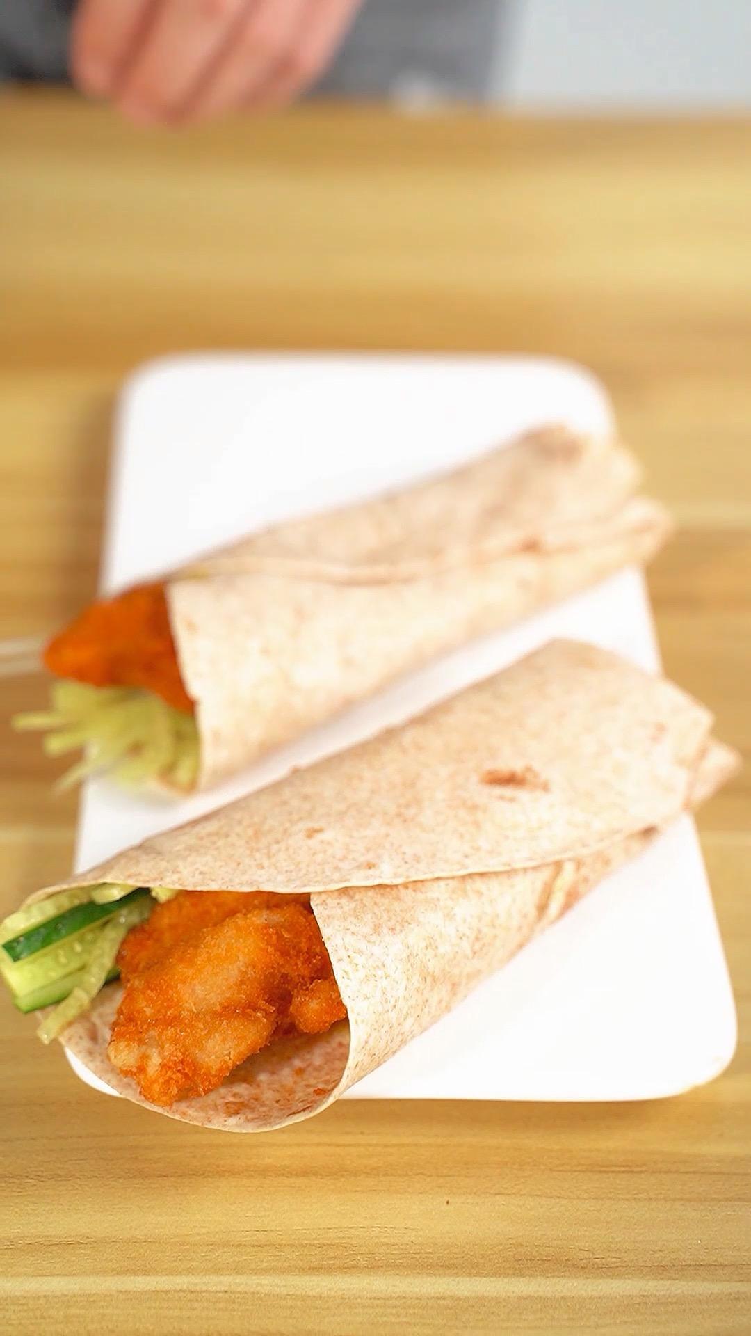 如何在家做出美味的墨西哥鸡肉卷?