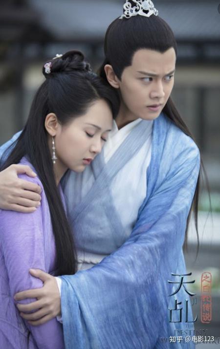 新白娘子传奇昨晚开播何炅替于朦胧鞠婧祎宣传被调侃身高低
