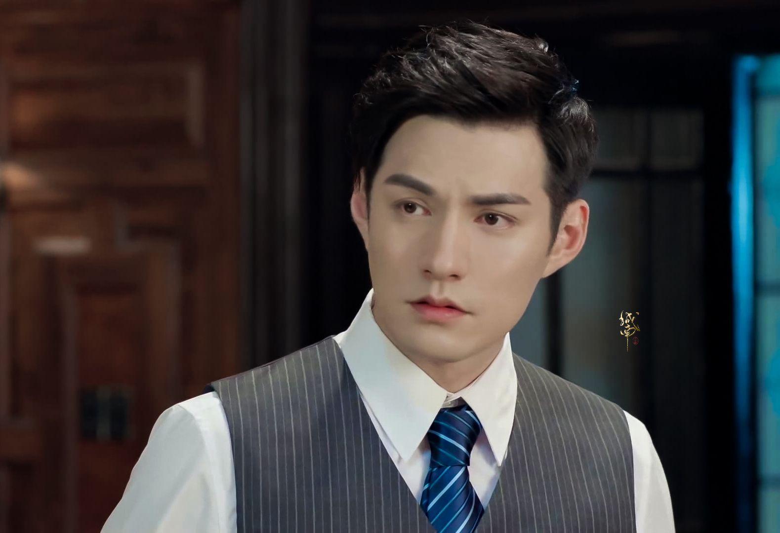 谁有严屹宽照片求图